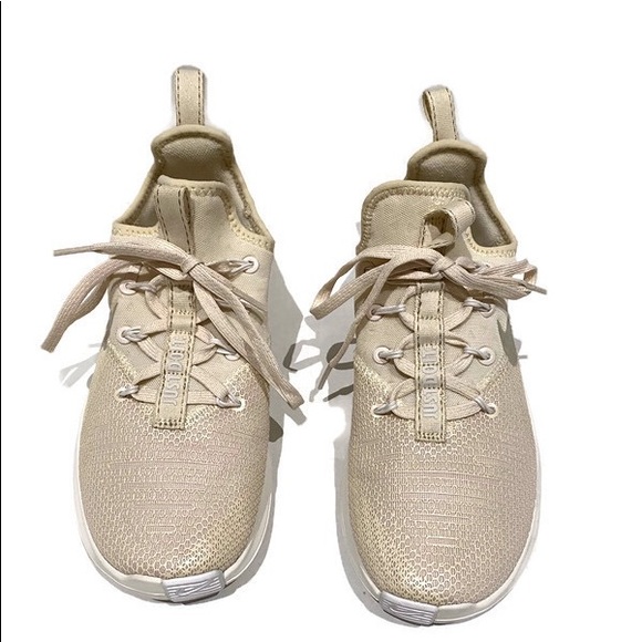 nike free tr 8 champagne women's training shoe